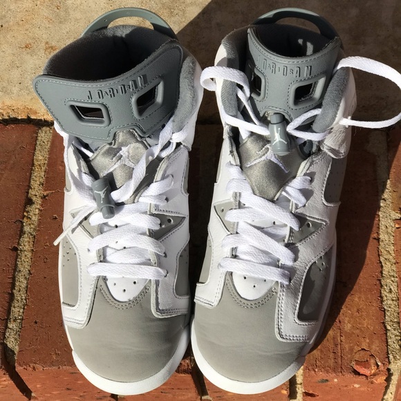 Air Jordan Retro 6 Cool Grey GS 2023 Size 6Y / 7.5 Wmns - Picture 3 of 8